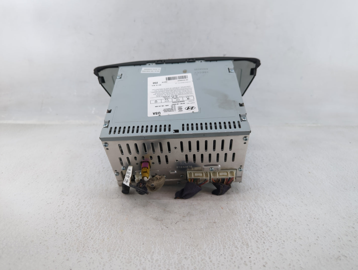2014-2016 Hyundai Elantra Am Fm Cd Player Radio Receiver - Oemusedautoparts1.com