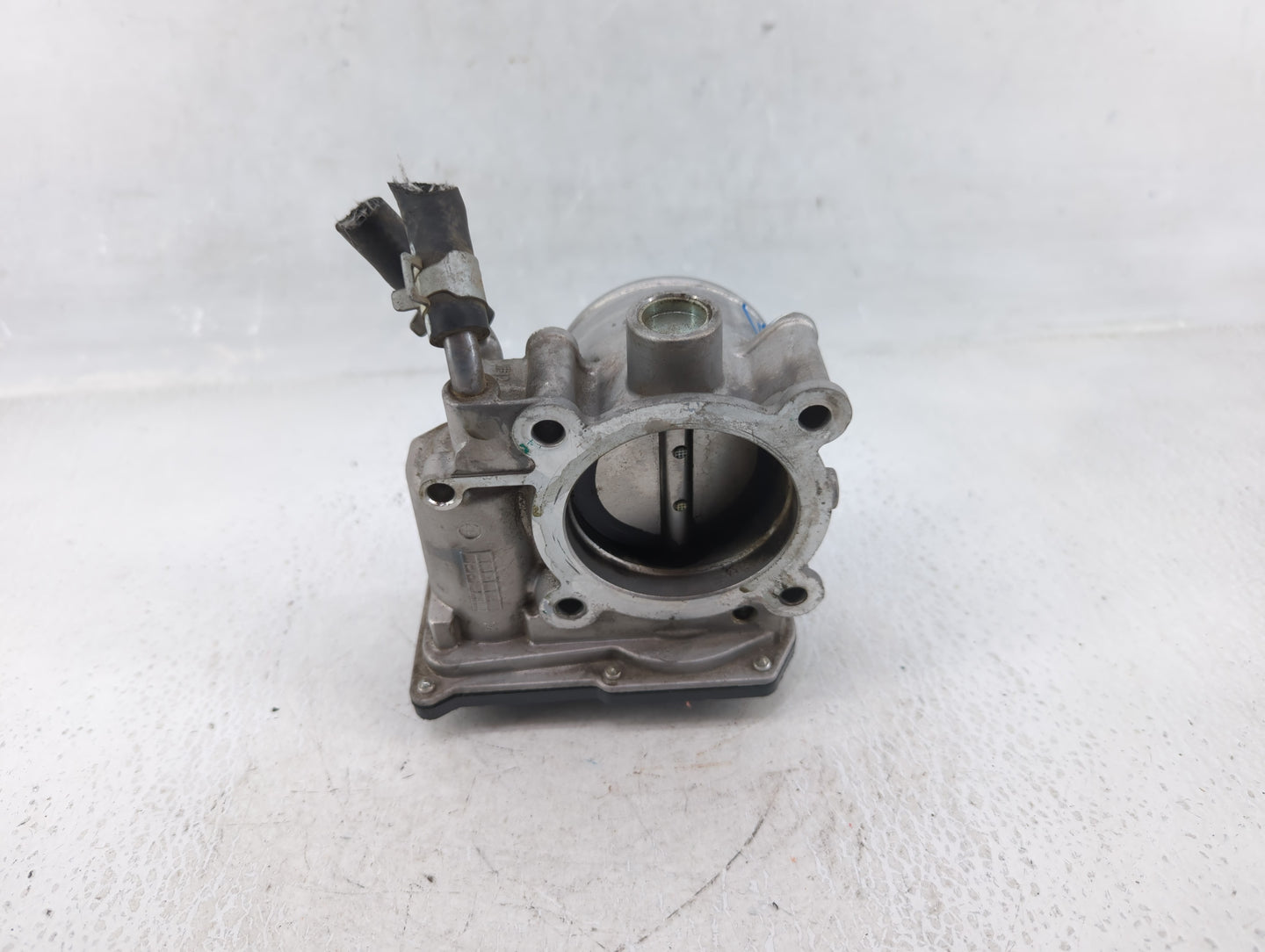 2011-2020 Hyundai Elantra Throttle Body P/N:35100-2E000 Fits Fits 2011 2012 2013 2014 2015 2016 2017 2018 2019 2020 2021 OEM