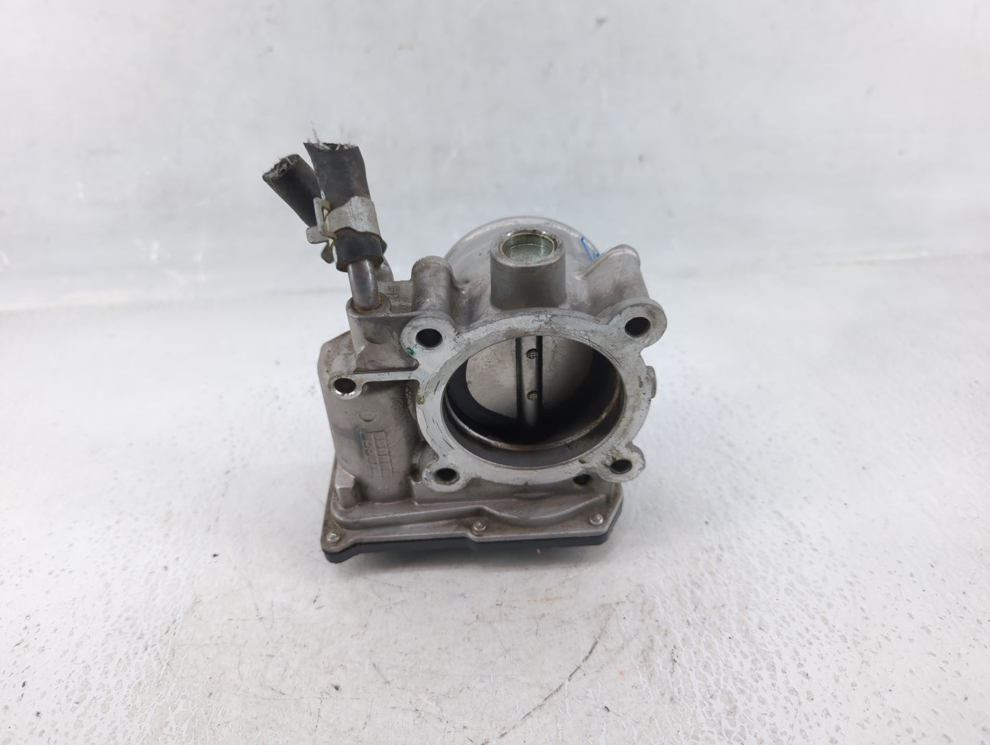 2011-2020 Hyundai Elantra Throttle Body P/N:35100-2E000 Fits Fits 2011 2012 2013 2014 2015 2016 2017 2018 2019 2020 2021 OEM