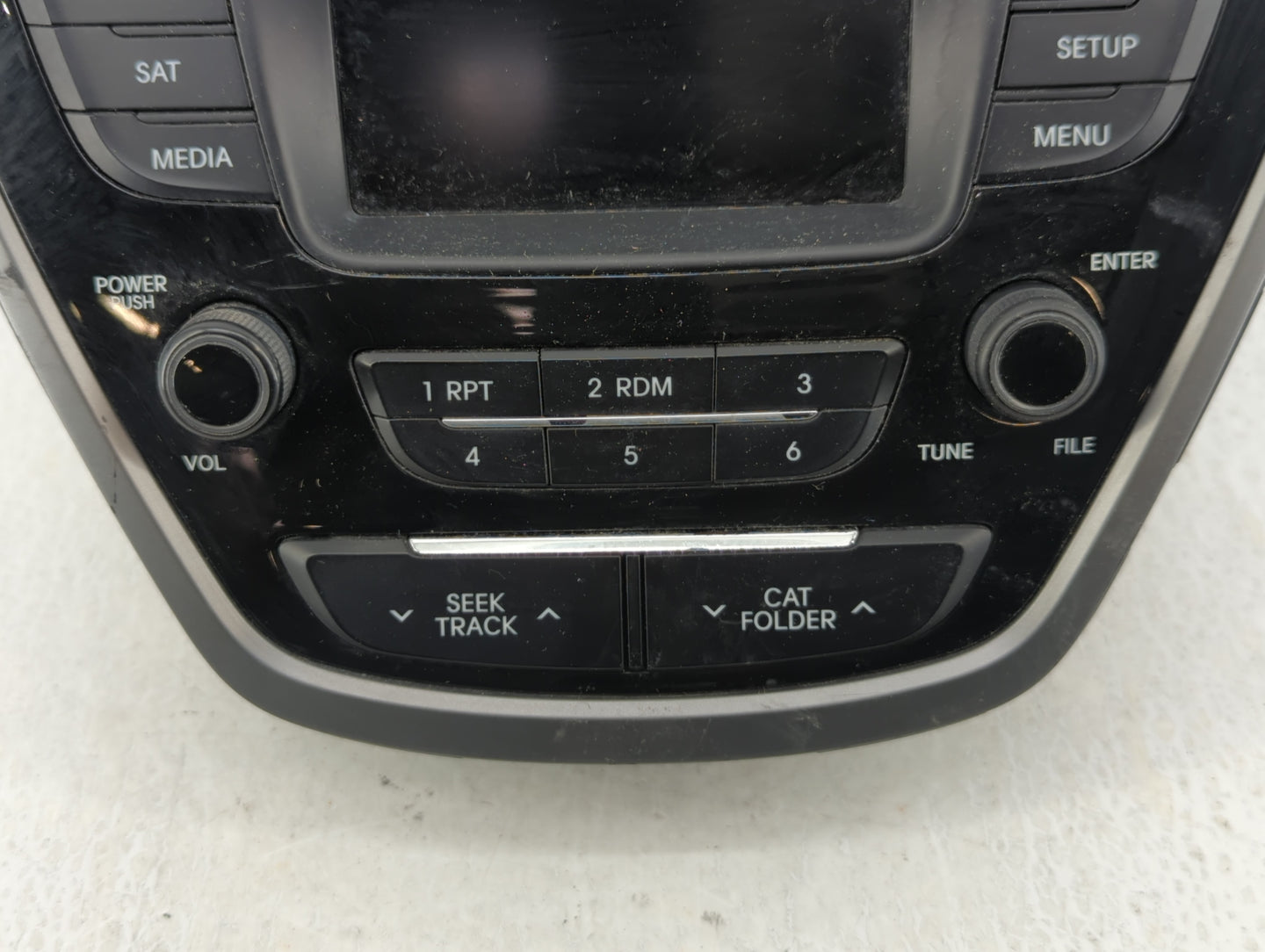 2014-2016 Hyundai Elantra Am Fm Cd Player Radio Receiver - Oemusedautoparts1.com