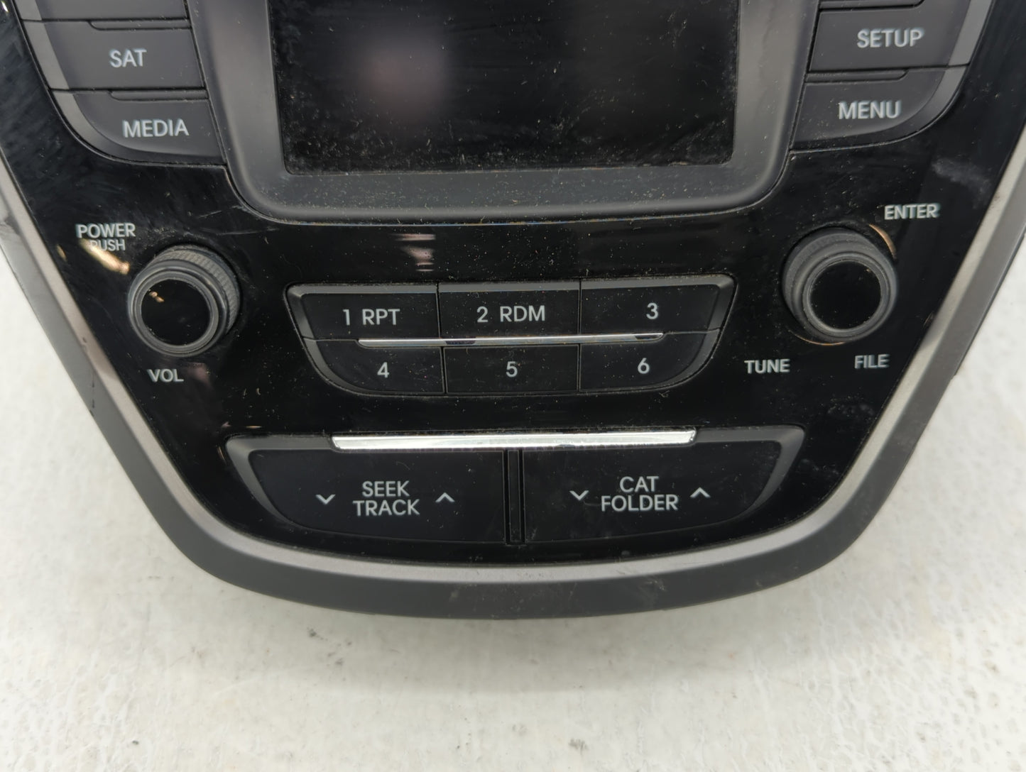 2014-2016 Hyundai Elantra Am Fm Cd Player Radio Receiver - Oemusedautoparts1.com