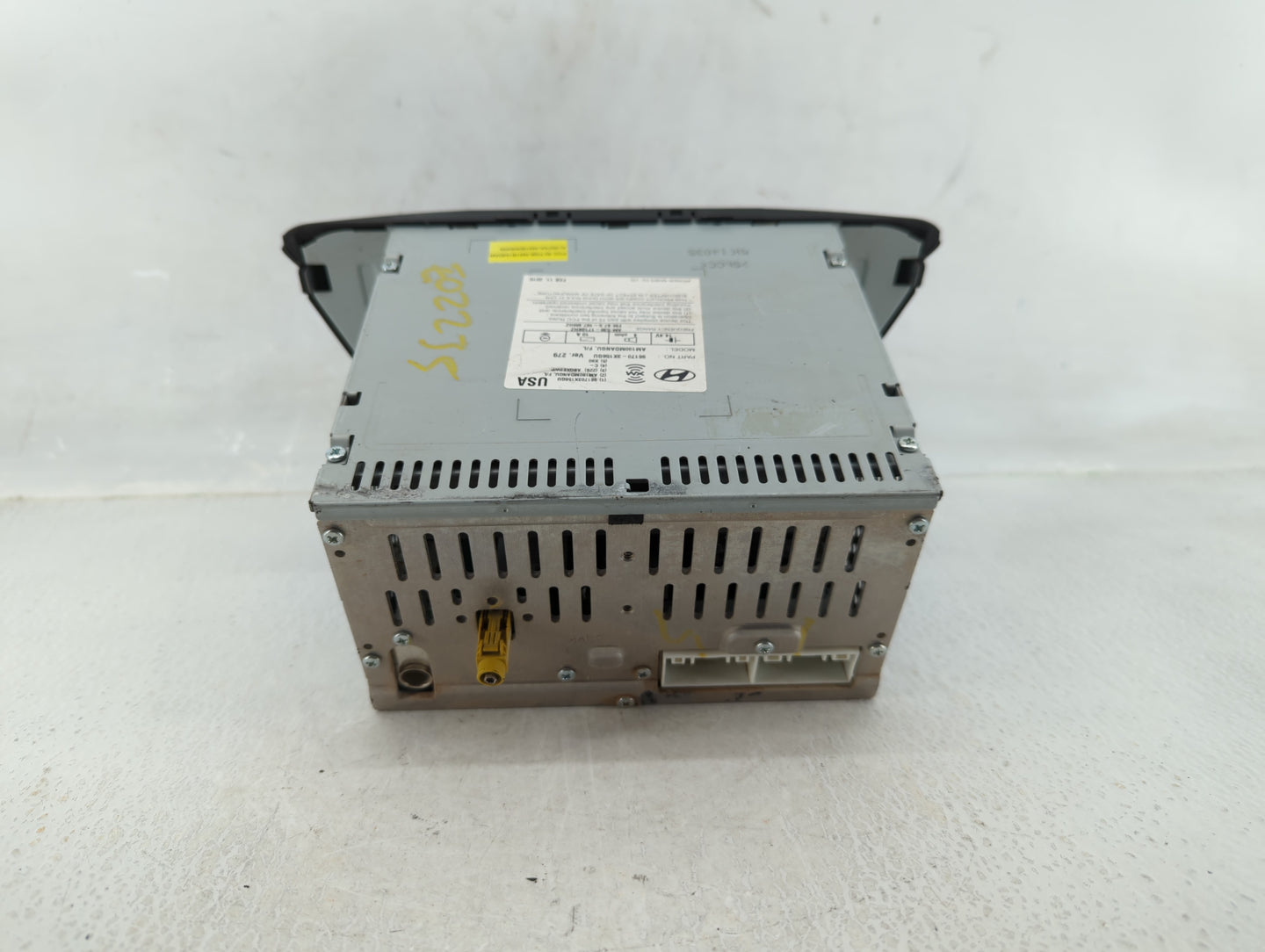 2014-2016 Hyundai Elantra Am Fm Cd Player Radio Receiver - Oemusedautoparts1.com