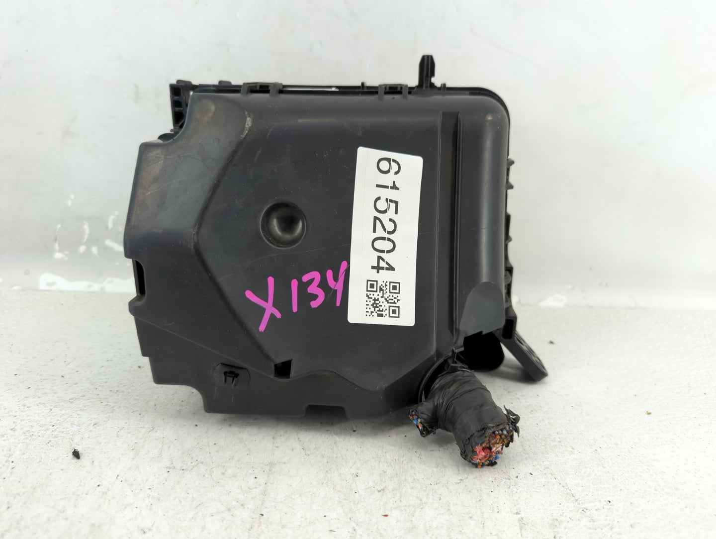 2014-2015 Hyundai Elantra Fusebox Fuse Box Panel Relay Module P/N:91239 A5245 Fits Fits 2014 2015 OEM Used Auto Parts - Oemu