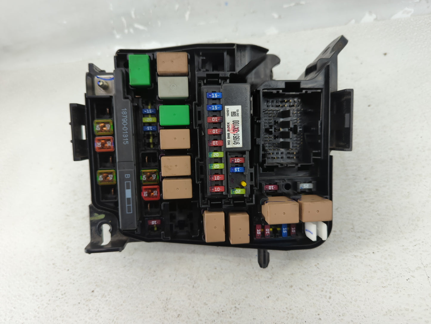 2014-2016 Hyundai Elantra Fusebox Fuse Box Panel Relay Module P/N:91951-3X710 Fits Fits 2014 2015 2016 OEM Used Auto Parts -