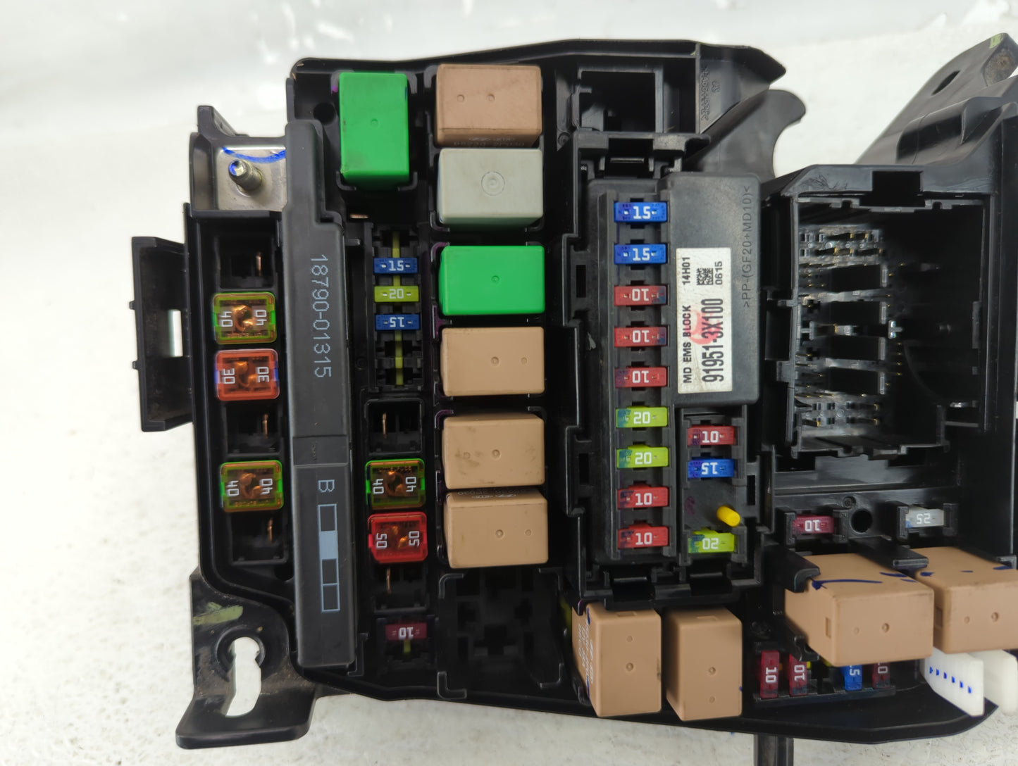2014-2016 Hyundai Elantra Fusebox Fuse Box Panel Relay Module P/N:91951-3X710 Fits Fits 2014 2015 2016 OEM Used Auto Parts -