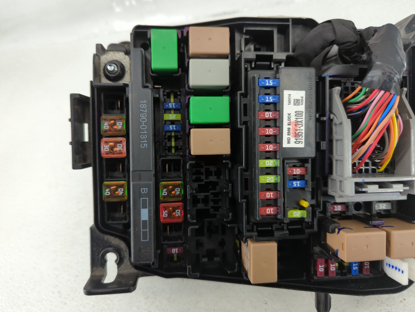 2014-2016 Hyundai Elantra Fusebox Fuse Box Panel Relay Module P/N:91951-3X710 Fits Fits 2014 2015 2016 OEM Used Auto Parts -