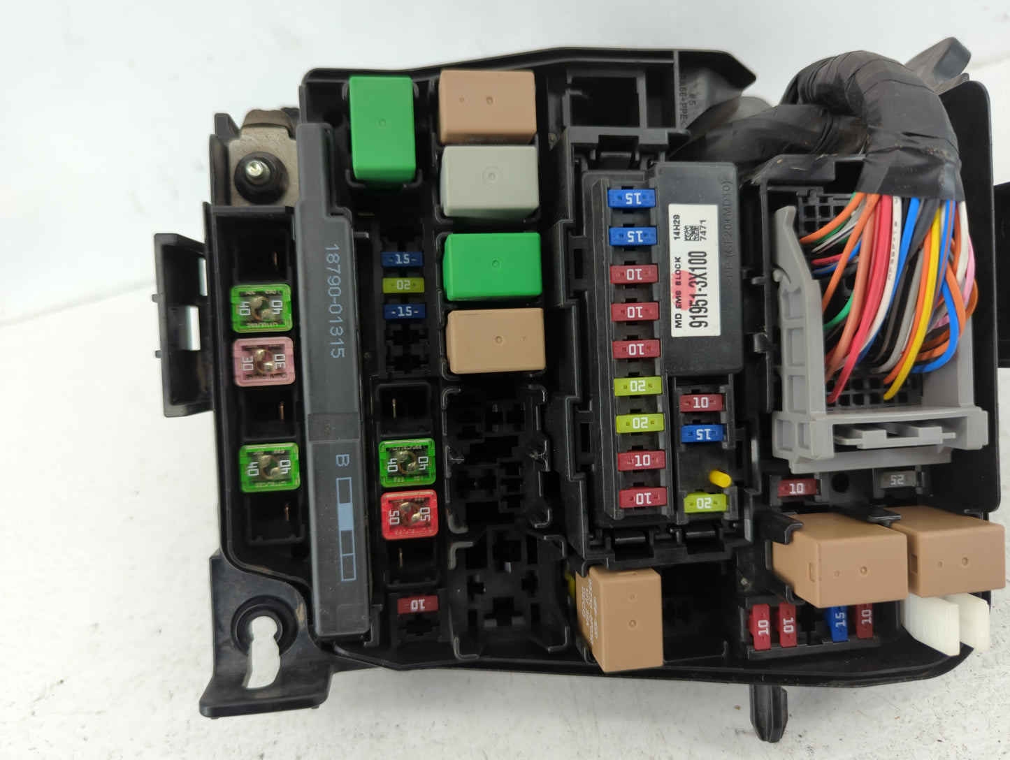 2014-2016 Hyundai Elantra Fusebox Fuse Box Panel Relay Module P/N:91265 3X080 Fits Fits 2014 2015 2016 OEM Used Auto Parts -