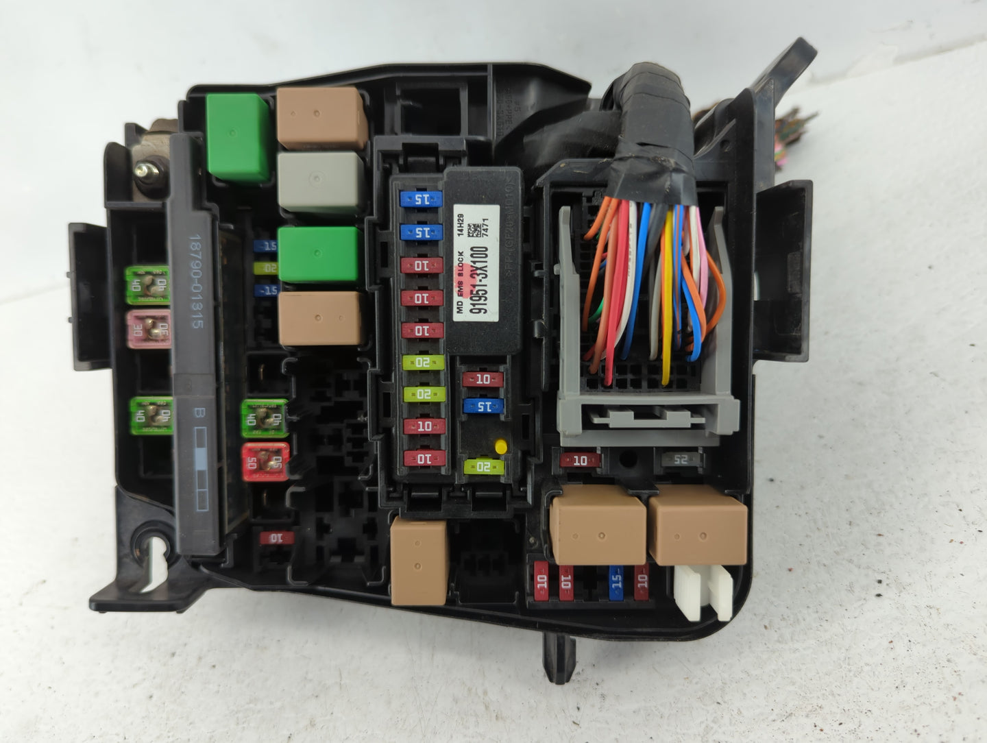 2014-2016 Hyundai Elantra Fusebox Fuse Box Panel Relay Module P/N:91265 3X080 Fits Fits 2014 2015 2016 OEM Used Auto Parts -