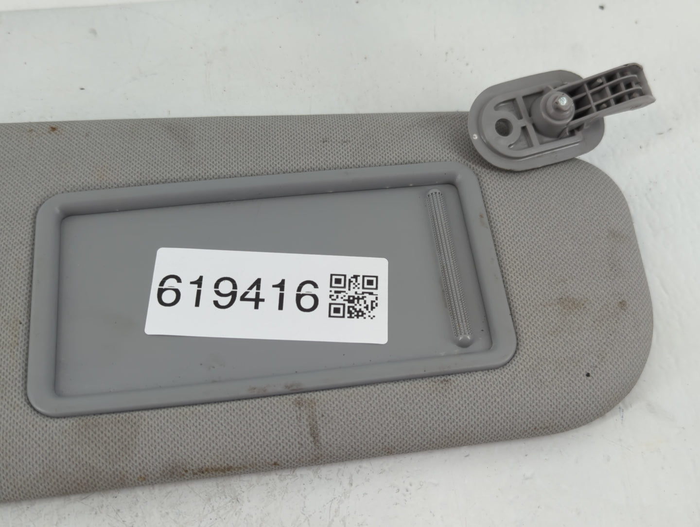 2014-2016 Hyundai Elantra Sun Visor Shade Replacement Passenger Right Mirror Fits Fits 2014 2015 2016 OEM Used Auto Parts - 