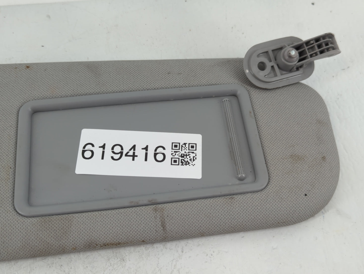2014-2016 Hyundai Elantra Sun Visor Shade Replacement Passenger Right Mirror Fits Fits 2014 2015 2016 OEM Used Auto Parts - 