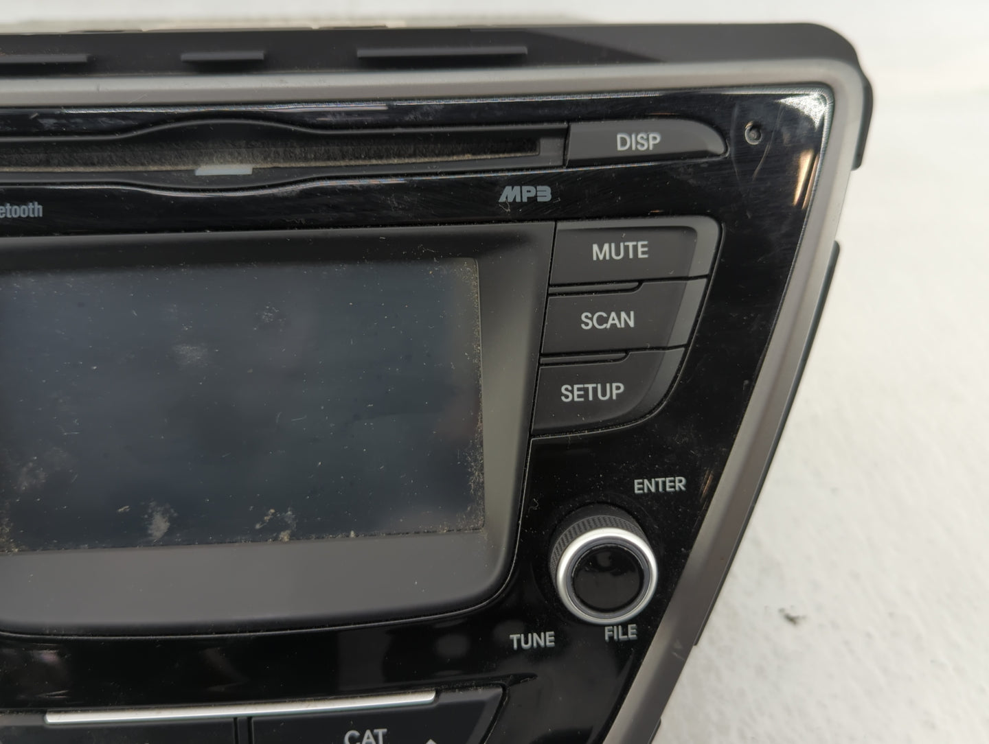 2014-2016 Hyundai Elantra Am Fm Cd Player Radio Receiver - Oemusedautoparts1.com