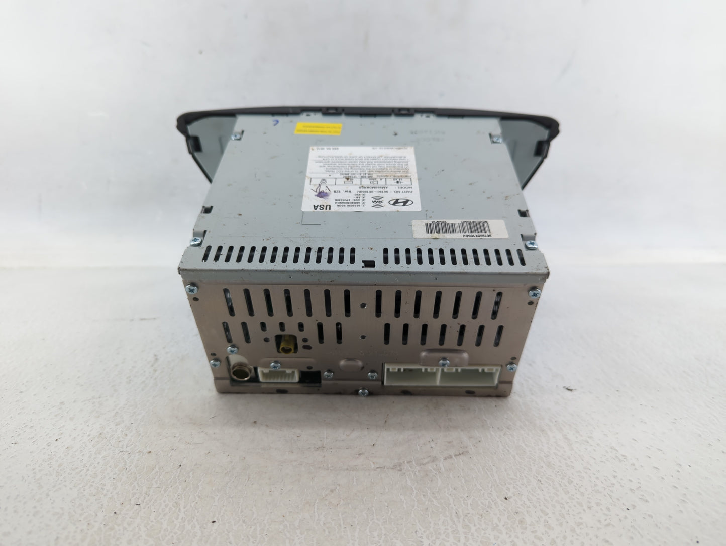2014-2016 Hyundai Elantra Am Fm Cd Player Radio Receiver - Oemusedautoparts1.com