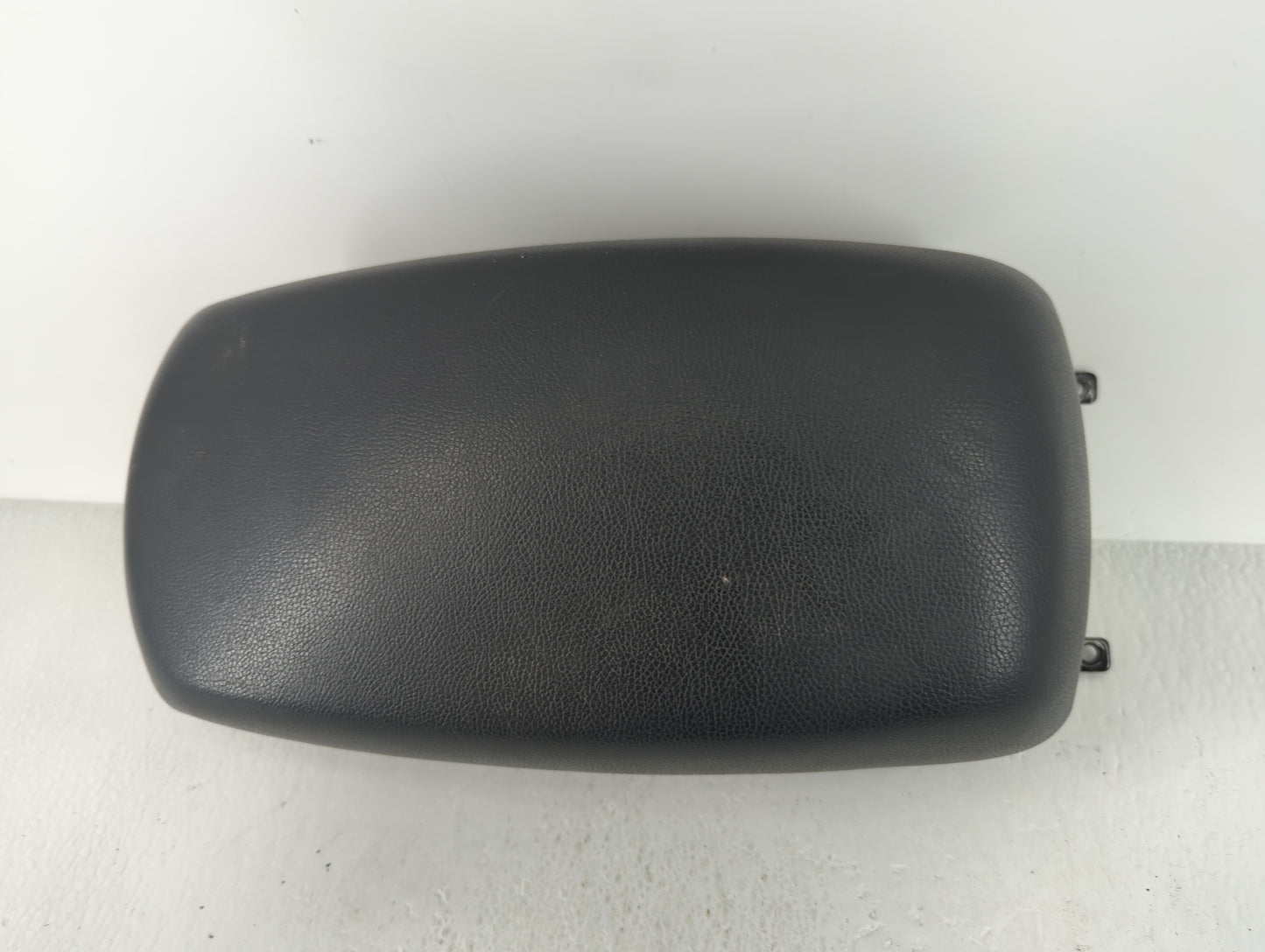 2015 Hyundai Elantra Center Console Armrest Cover Lid Black - Oemusedautoparts1.com
