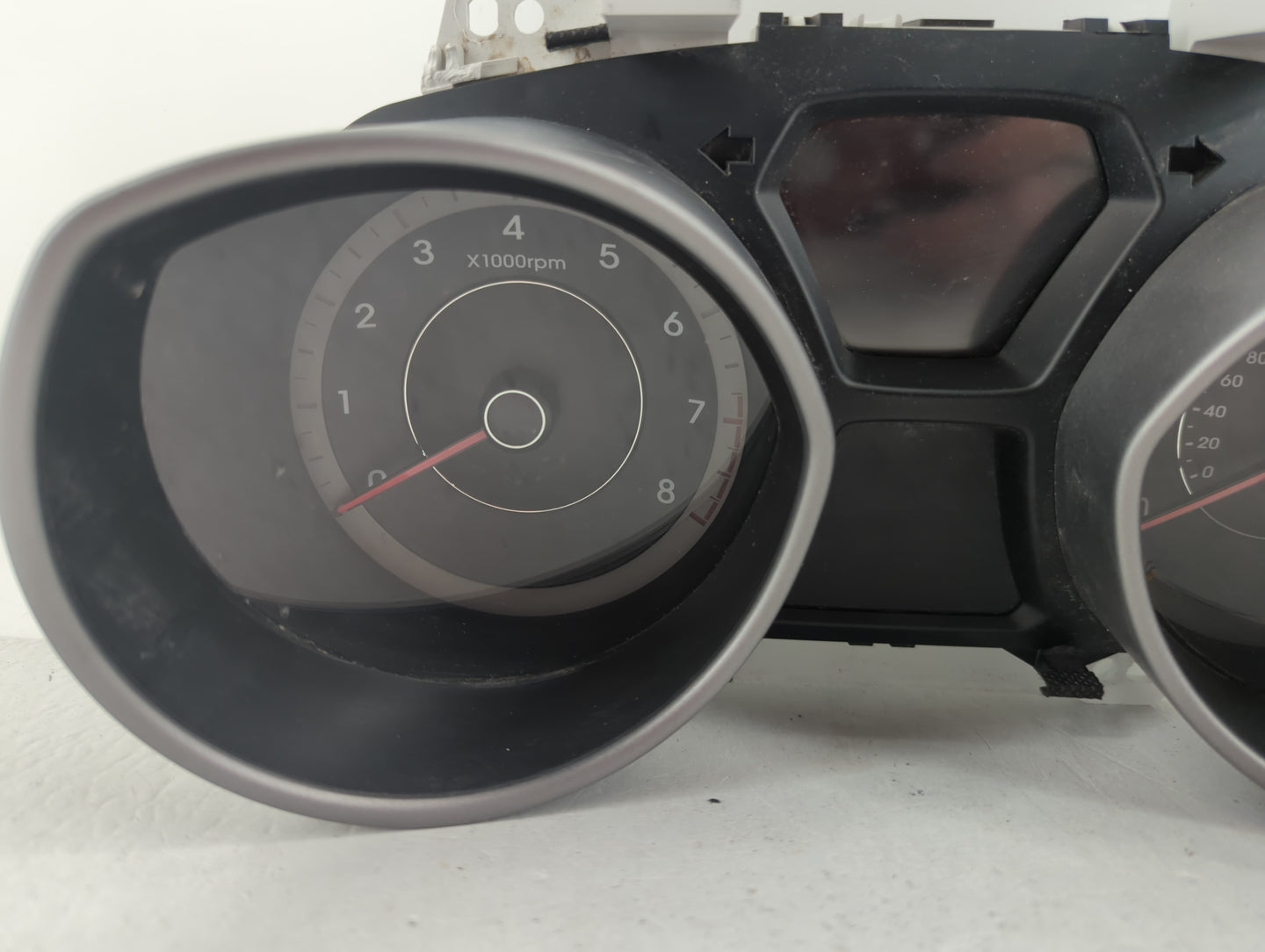 2014-2016 Hyundai Elantra Instrument Cluster Speedometer Gauges P/N:94004-3X210 Fits Fits 2014 2015 2016 OEM Used Auto Parts