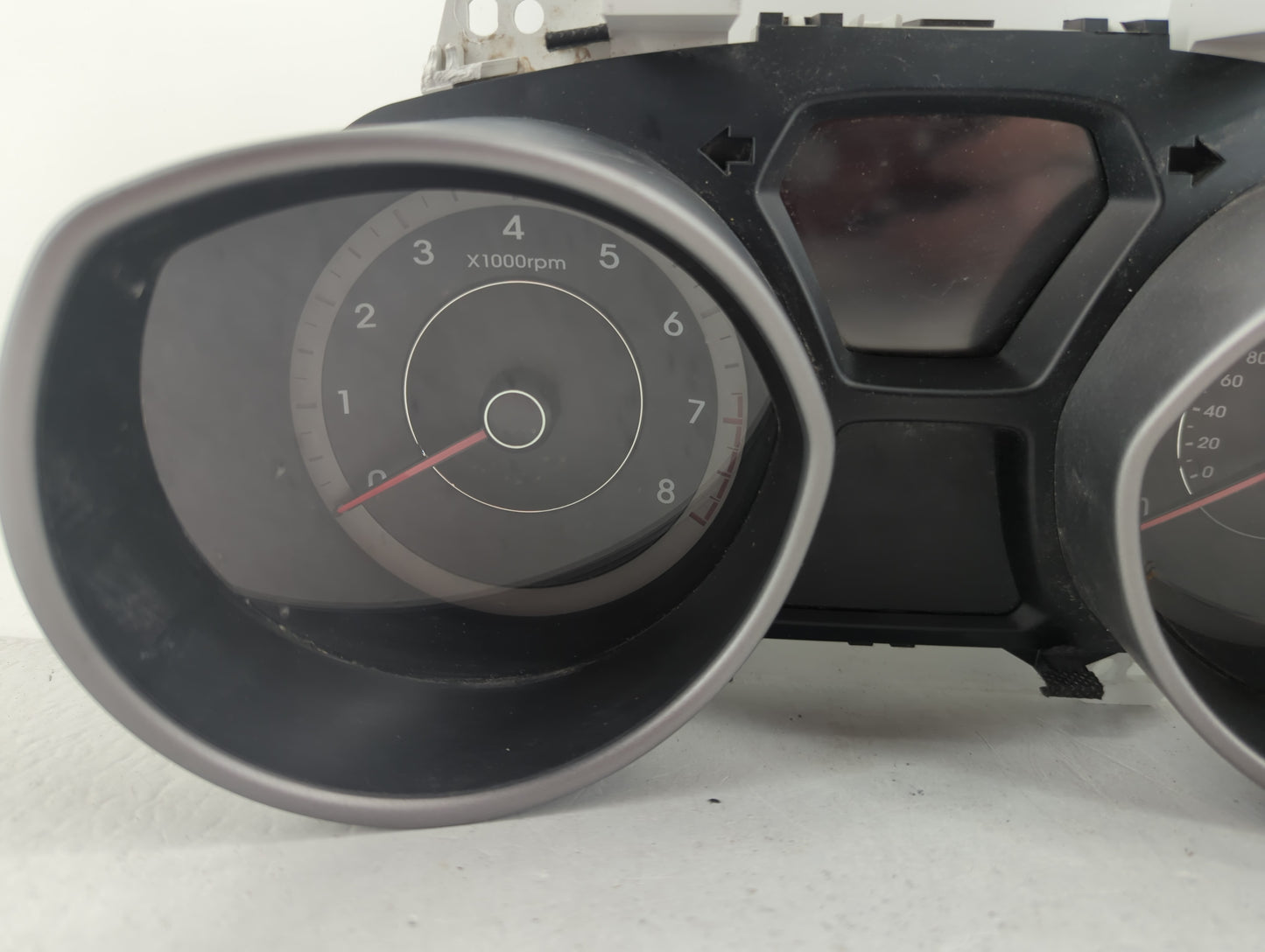 2014-2016 Hyundai Elantra Instrument Cluster Speedometer Gauges P/N:94004-3X210 Fits Fits 2014 2015 2016 OEM Used Auto Parts