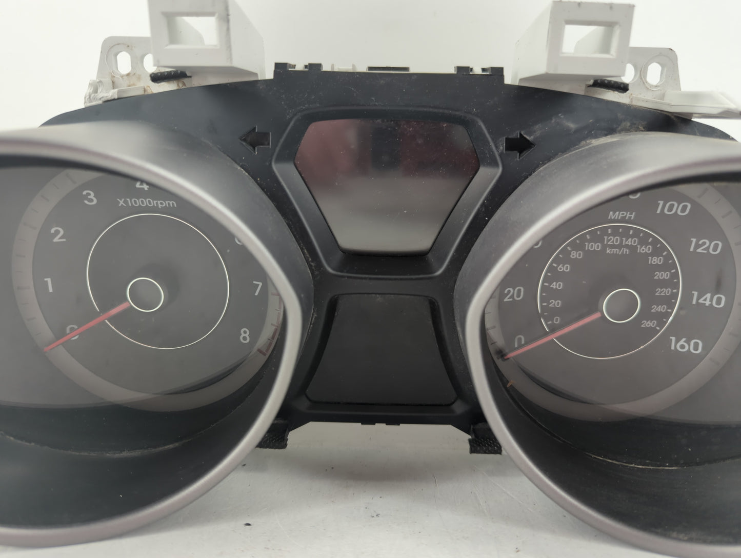 2014-2016 Hyundai Elantra Instrument Cluster Speedometer Gauges P/N:94004-3X210 Fits Fits 2014 2015 2016 OEM Used Auto Parts