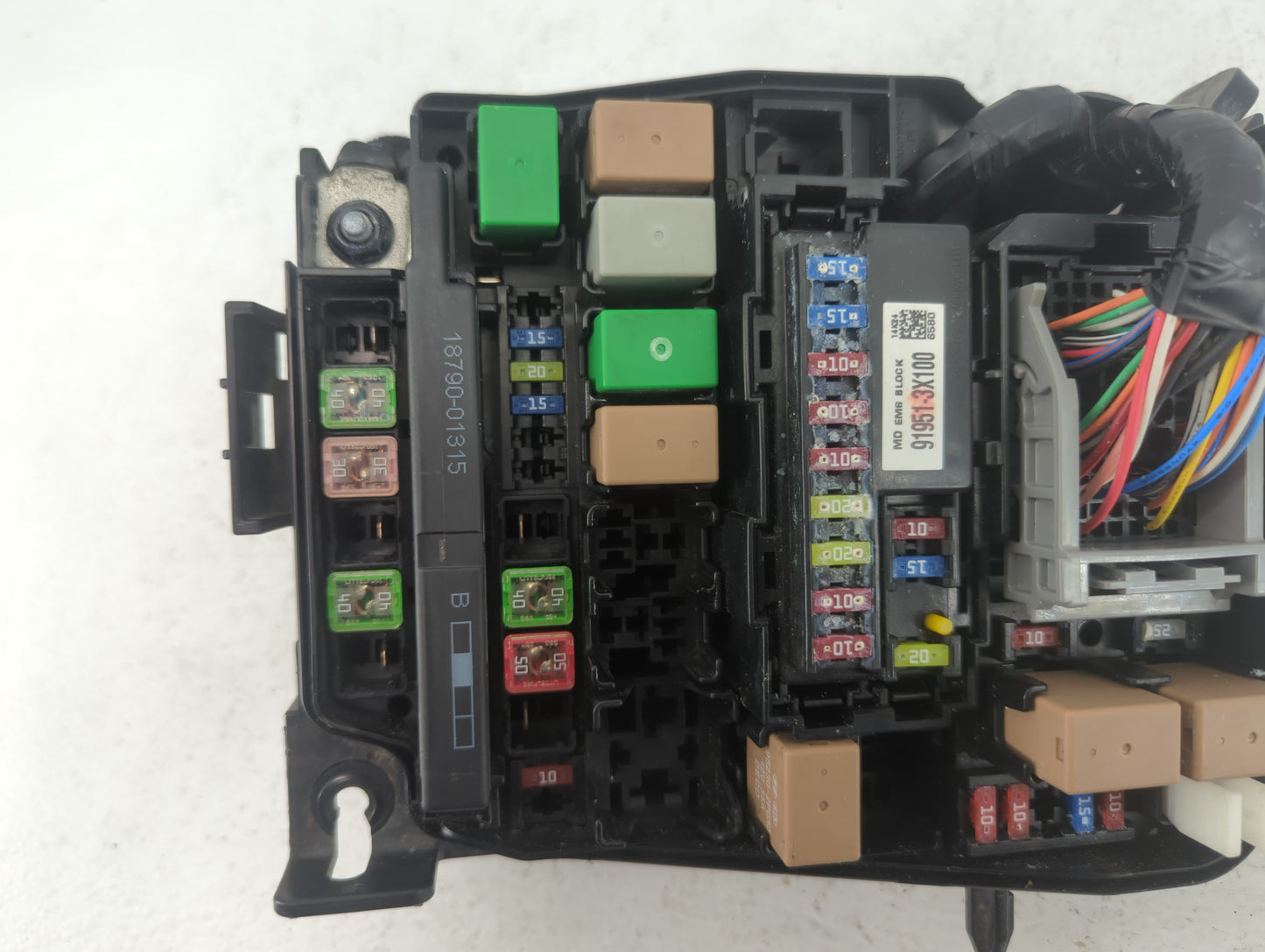 2014-2016 Hyundai Elantra Fusebox Fuse Box Panel Relay Module P/N:91265 3X080 Fits Fits 2014 2015 2016 OEM Used Auto Parts -