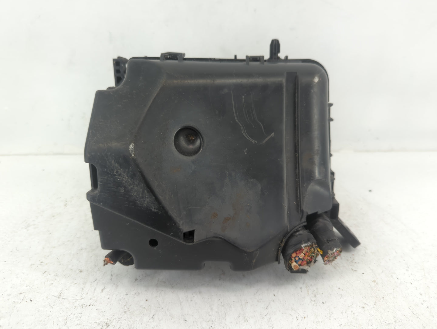 2014-2016 Hyundai Elantra Fusebox Fuse Box Panel Relay Module P/N:91265 3X080 Fits Fits 2014 2015 2016 OEM Used Auto Parts -