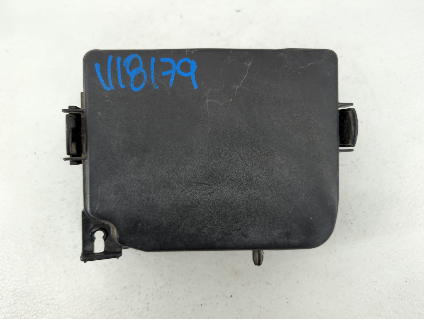 2014-2016 Hyundai Elantra Fusebox Fuse Box Panel Relay Module P/N:91265 3X080 Fits Fits 2014 2015 2016 OEM Used Auto Parts -