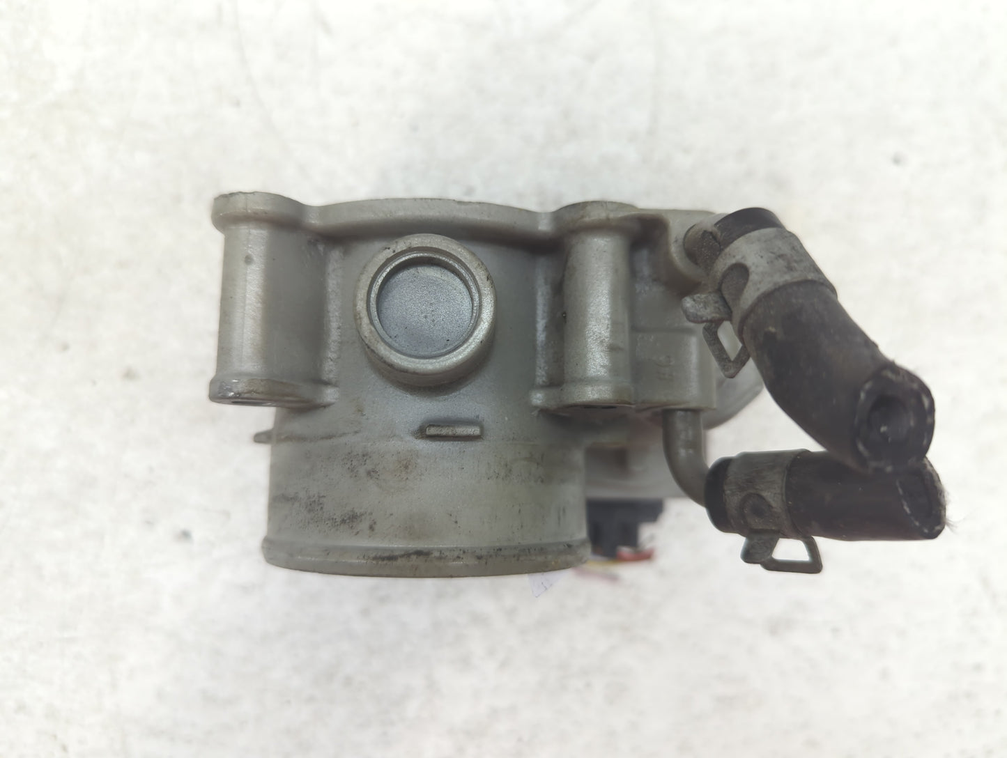 2011-2020 Hyundai Elantra Throttle Body P/N:35100-2E000 Fits Fits 2011 2012 2013 2014 2015 2016 2017 2018 2019 2020 2021 OEM