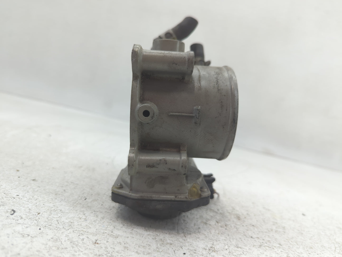 2011-2020 Hyundai Elantra Throttle Body P/N:35100-2E000 Fits Fits 2011 2012 2013 2014 2015 2016 2017 2018 2019 2020 2021 OEM