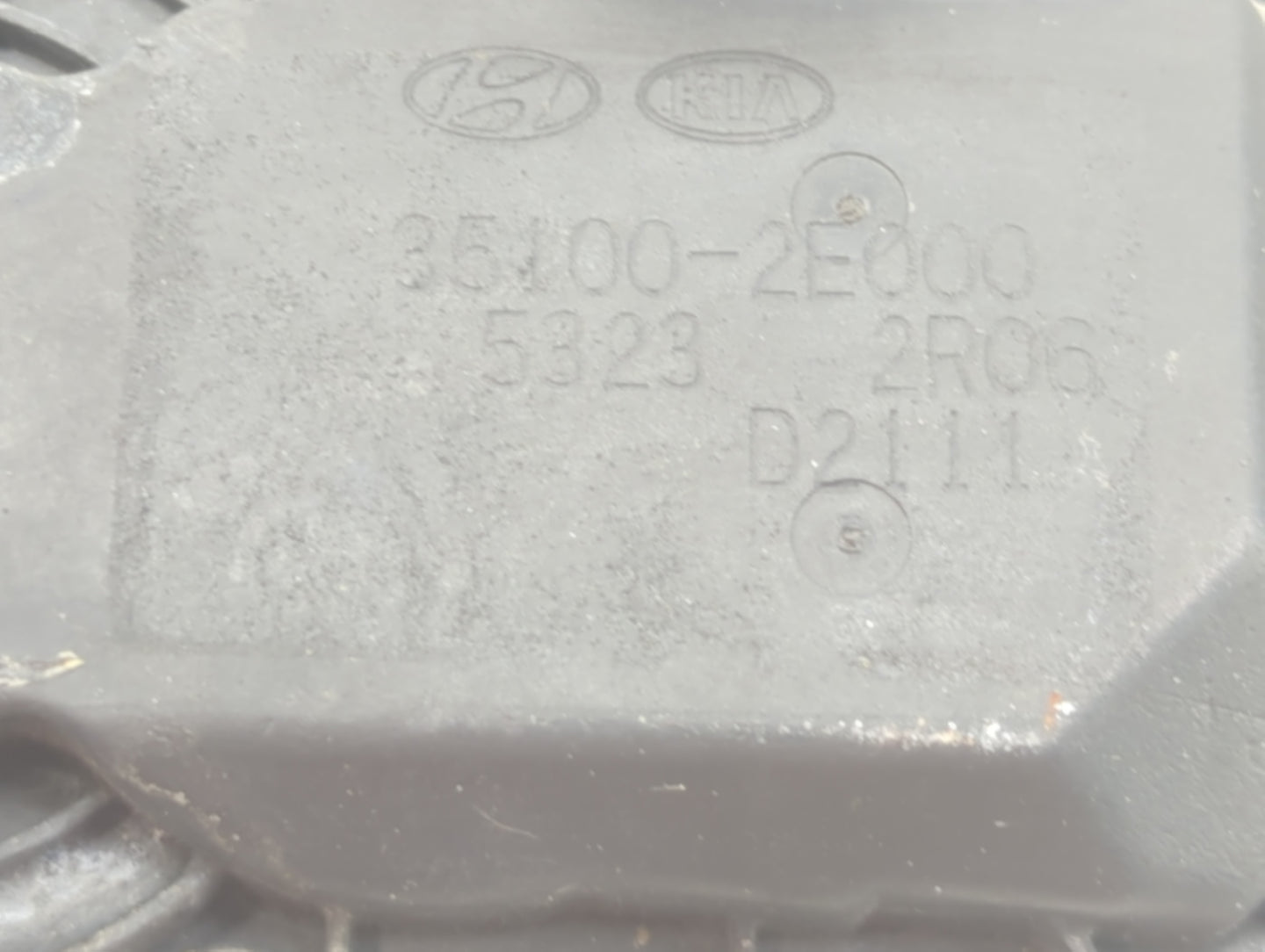 2011-2020 Hyundai Elantra Throttle Body P/N:35100-2E000 Fits Fits 2011 2012 2013 2014 2015 2016 2017 2018 2019 2020 2021 OEM