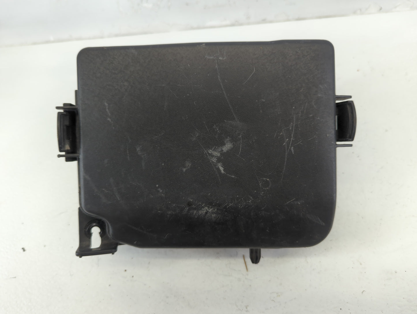 2014-2016 Hyundai Elantra Fusebox Fuse Box Panel Relay Module P/N:91265 3X060 Fits Fits 2014 2015 2016 OEM Used Auto Parts -