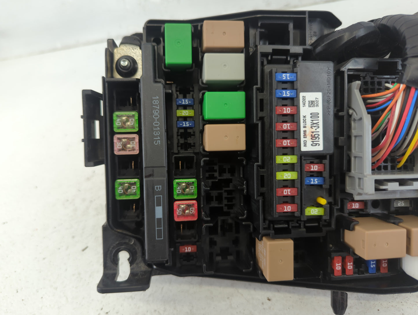 2014-2016 Hyundai Elantra Fusebox Fuse Box Panel Relay Module P/N:91265 3X060 Fits Fits 2014 2015 2016 OEM Used Auto Parts -