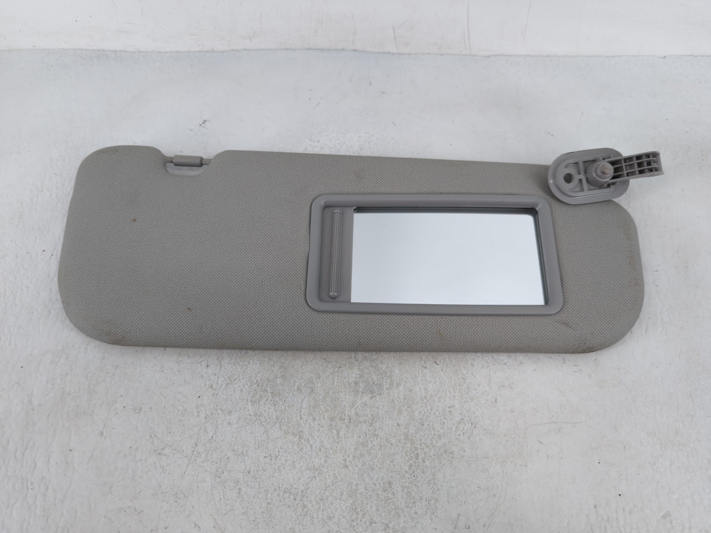 2014-2016 Hyundai Elantra Sun Visor Shade Replacement Passenger Right Mirror Fits Fits 2014 2015 2016 OEM Used Auto Parts - 