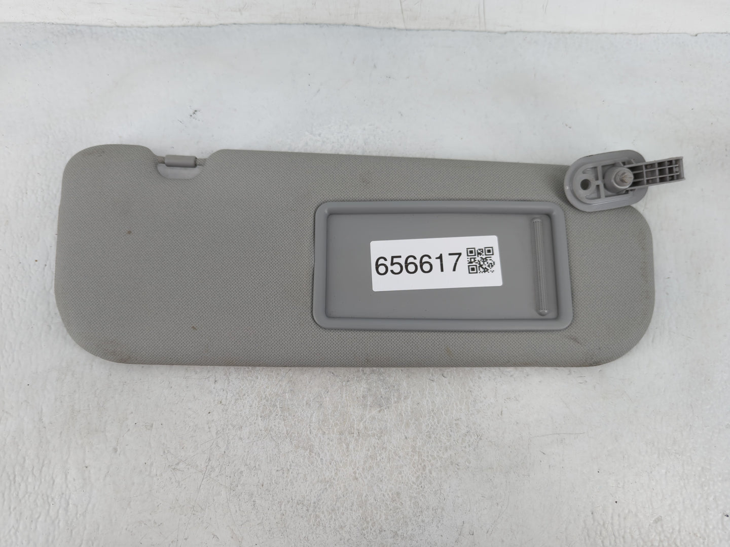 2014-2016 Hyundai Elantra Sun Visor Shade Replacement Passenger Right Mirror Fits Fits 2014 2015 2016 OEM Used Auto Parts - 
