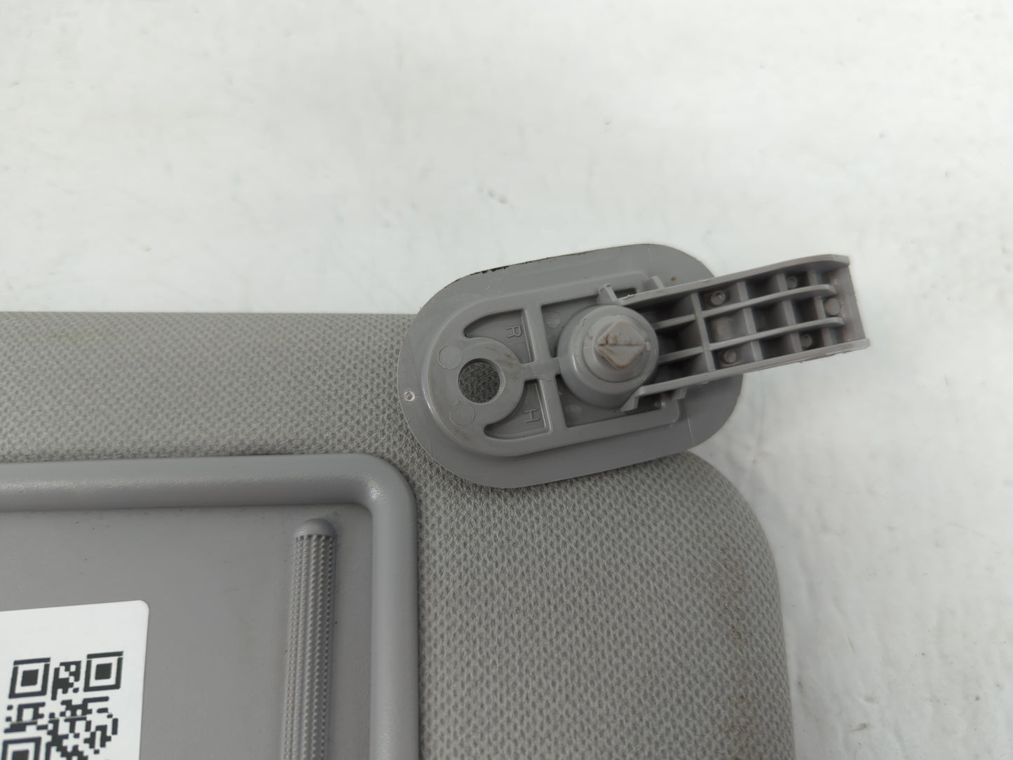 2014-2016 Hyundai Elantra Sun Visor Shade Replacement Passenger Right Mirror Fits Fits 2014 2015 2016 OEM Used Auto Parts - 