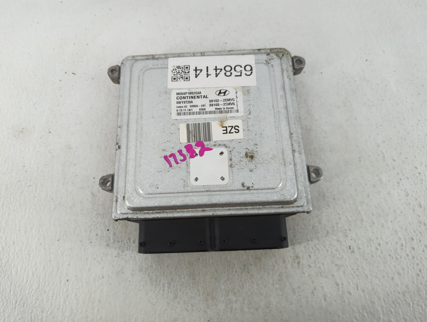 2015 Hyundai Elantra PCM Engine Control Computer ECU ECM PCU OEM P/N:39103-2EMV5 39102-2EMV5 Fits OEM Used Auto Parts - Oemu