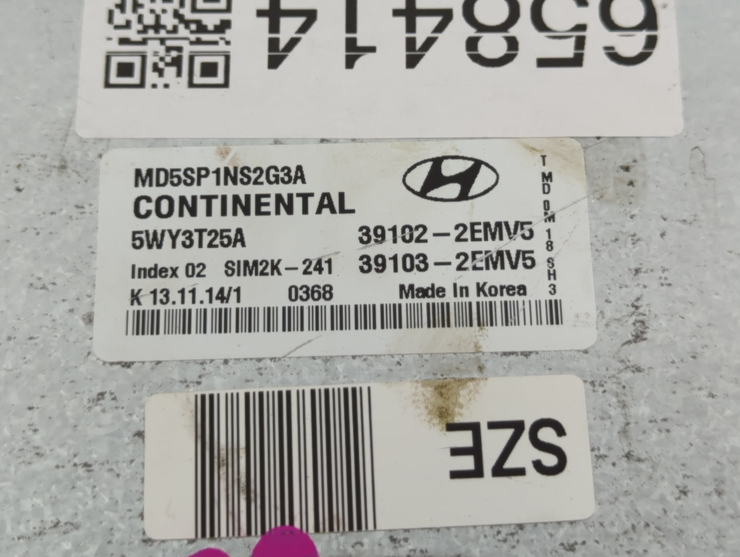 2015 Hyundai Elantra PCM Engine Control Computer ECU ECM PCU OEM P/N:39103-2EMV5 39102-2EMV5 Fits OEM Used Auto Parts - Oemu