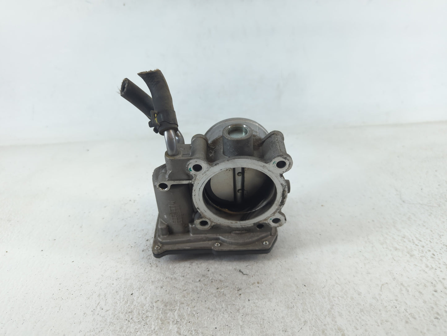 2011-2020 Hyundai Elantra Throttle Body P/N:35100-2E000 Fits Fits 2011 2012 2013 2014 2015 2016 2017 2018 2019 2020 2021 OEM