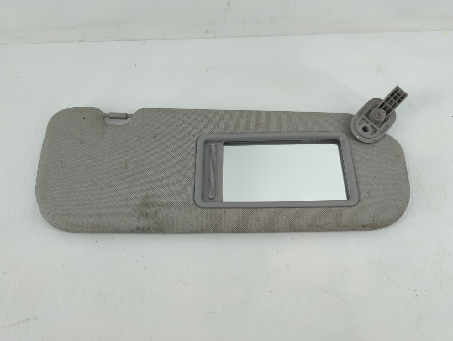 2014-2016 Hyundai Elantra Sun Visor Shade Replacement Passenger Right Mirror Fits Fits 2014 2015 2016 OEM Used Auto Parts - 
