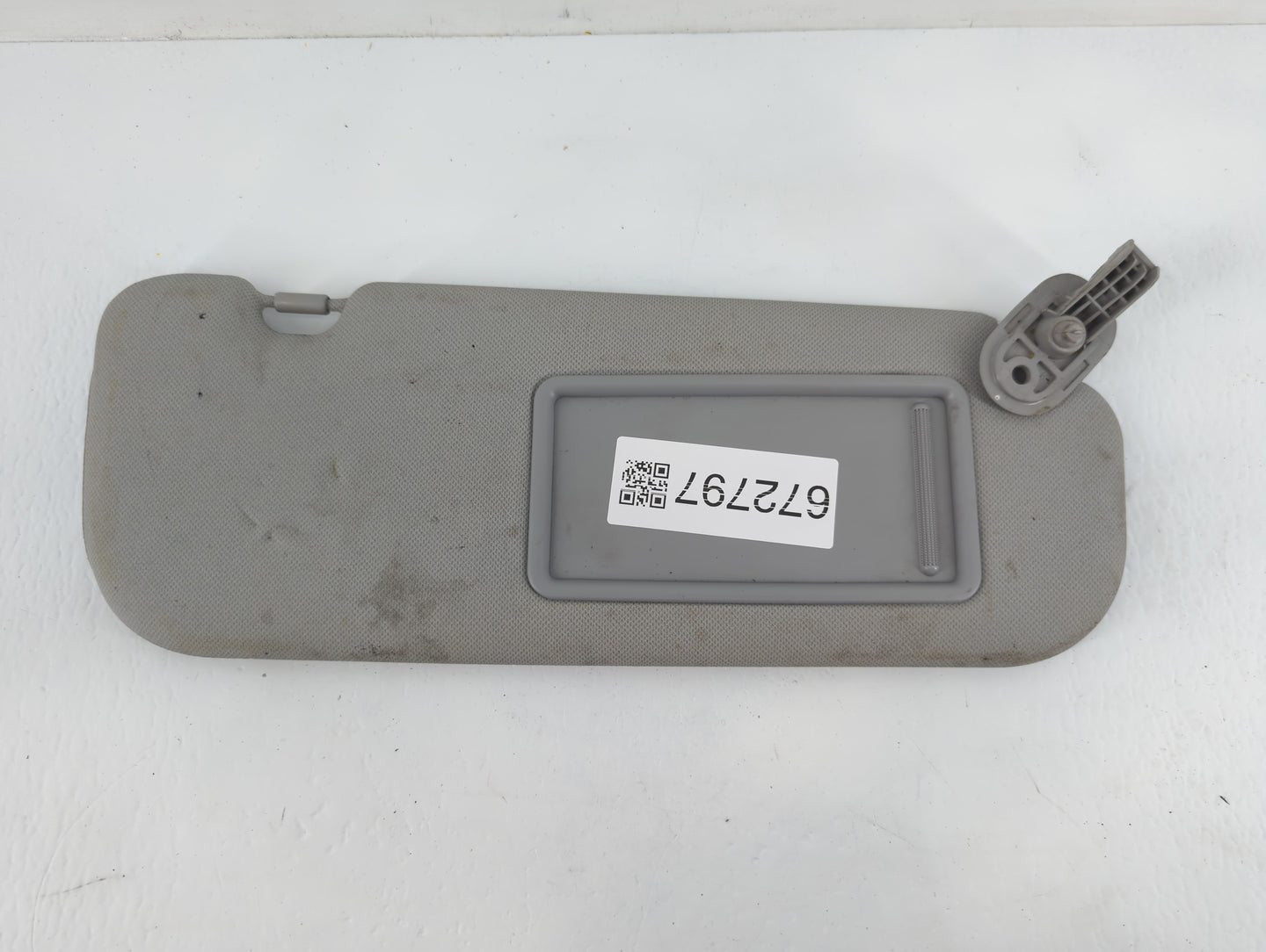 2014-2016 Hyundai Elantra Sun Visor Shade Replacement Passenger Right Mirror Fits Fits 2014 2015 2016 OEM Used Auto Parts - 