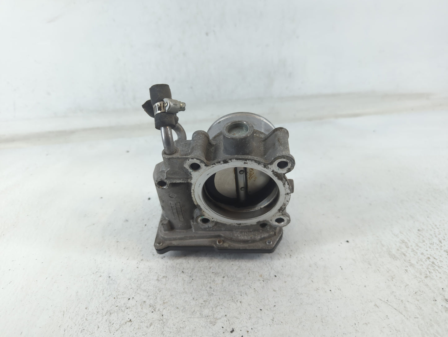 2011-2020 Hyundai Elantra Throttle Body P/N:35100-2E000 Fits Fits 2011 2012 2013 2014 2015 2016 2017 2018 2019 2020 2021 OEM