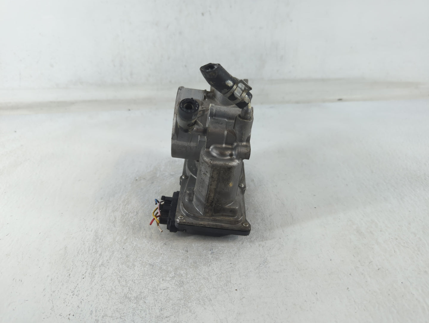 2011-2020 Hyundai Elantra Throttle Body P/N:5323-10R01 35100-2E000 Fits OEM Used Auto Parts - Oemusedautoparts1.com