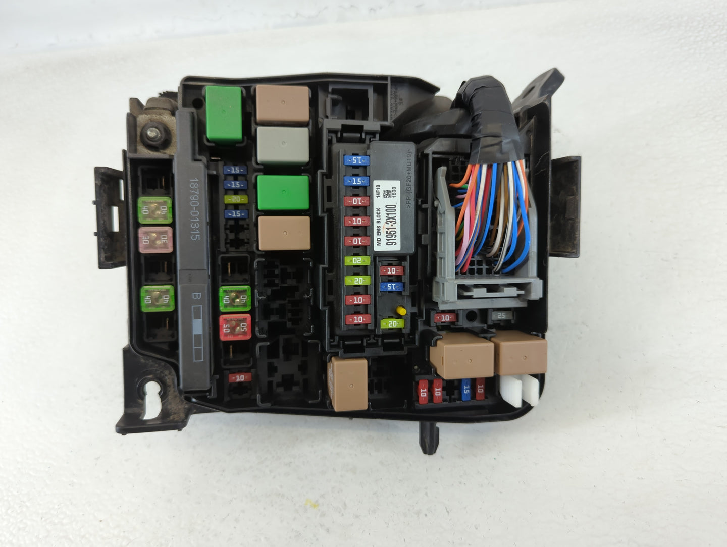 2014-2016 Hyundai Elantra Fusebox Fuse Box Panel Relay Module P/N:912663X100 Fits Fits 2014 2015 2016 OEM Used Auto Parts - 