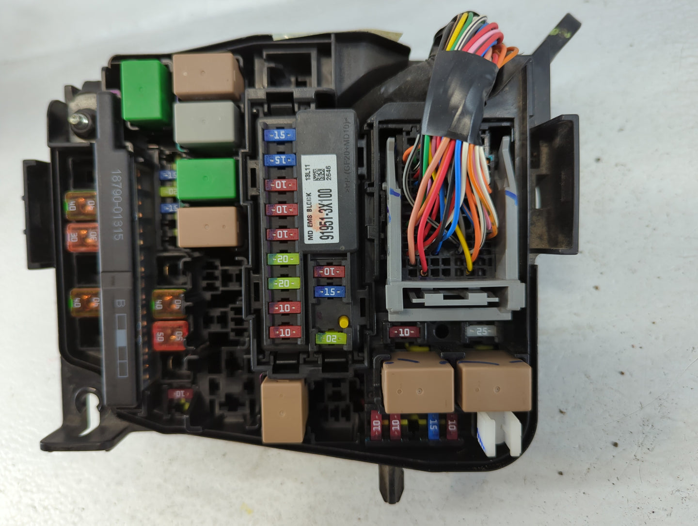 2014-2016 Hyundai Elantra Fusebox Fuse Box Panel Relay Module P/N:91951-3X710 Fits Fits 2014 2015 2016 OEM Used Auto Parts -