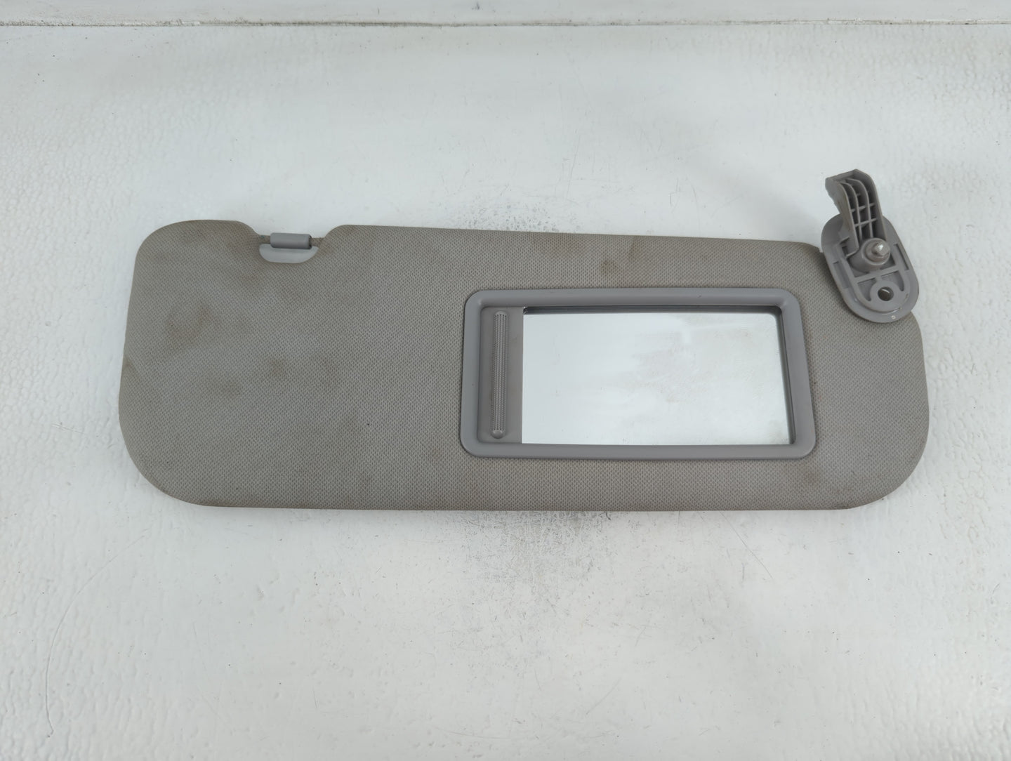 2014-2016 Hyundai Elantra Sun Visor Shade Replacement Passenger Right Mirror Fits Fits 2014 2015 2016 OEM Used Auto Parts - 