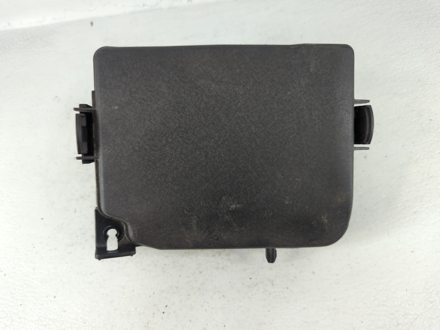2014-2016 Hyundai Elantra Fusebox Fuse Box Panel Relay Module P/N:91951-3X710 Fits Fits 2014 2015 2016 OEM Used Auto Parts -