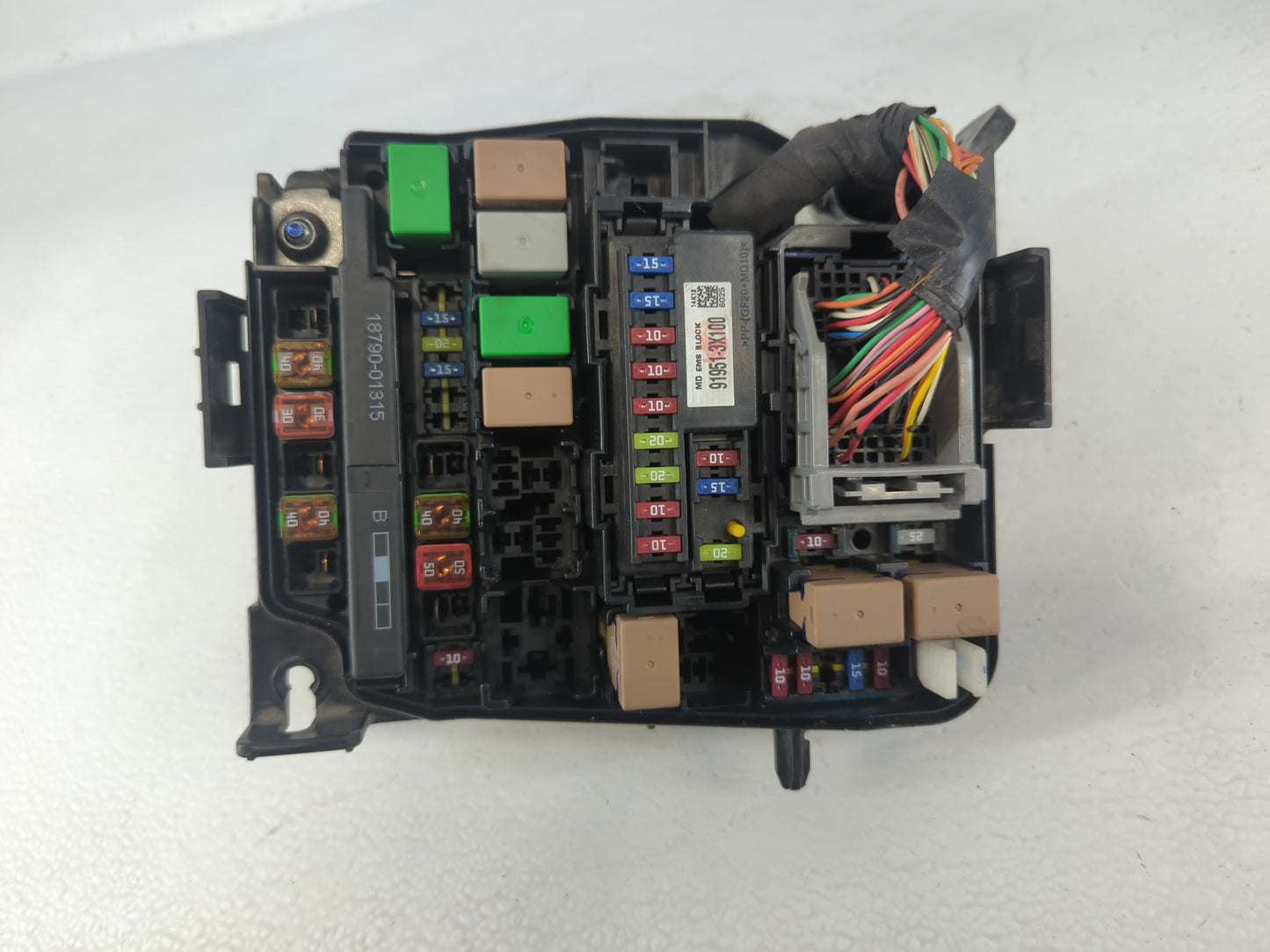 2014-2016 Hyundai Elantra Fusebox Fuse Box Panel Relay Module P/N:91951-3X710 Fits Fits 2014 2015 2016 OEM Used Auto Parts -