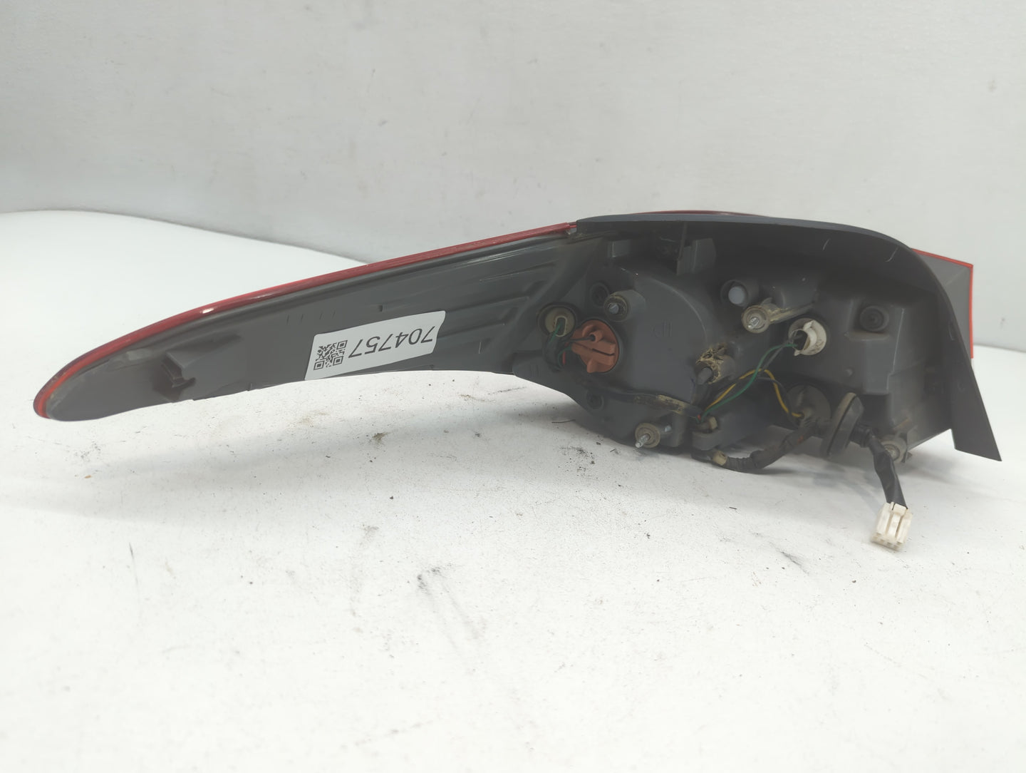 2014-2017 Hyundai Elantra Tail Light Assembly Passenger Right OEM P/N:92402-3Y Fits Fits 2014 2015 2016 2017 OEM Used Auto P