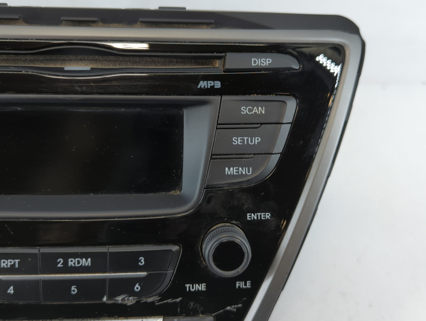 2014-2016 Hyundai Elantra Am Fm Cd Player Radio Receiver - Oemusedautoparts1.com