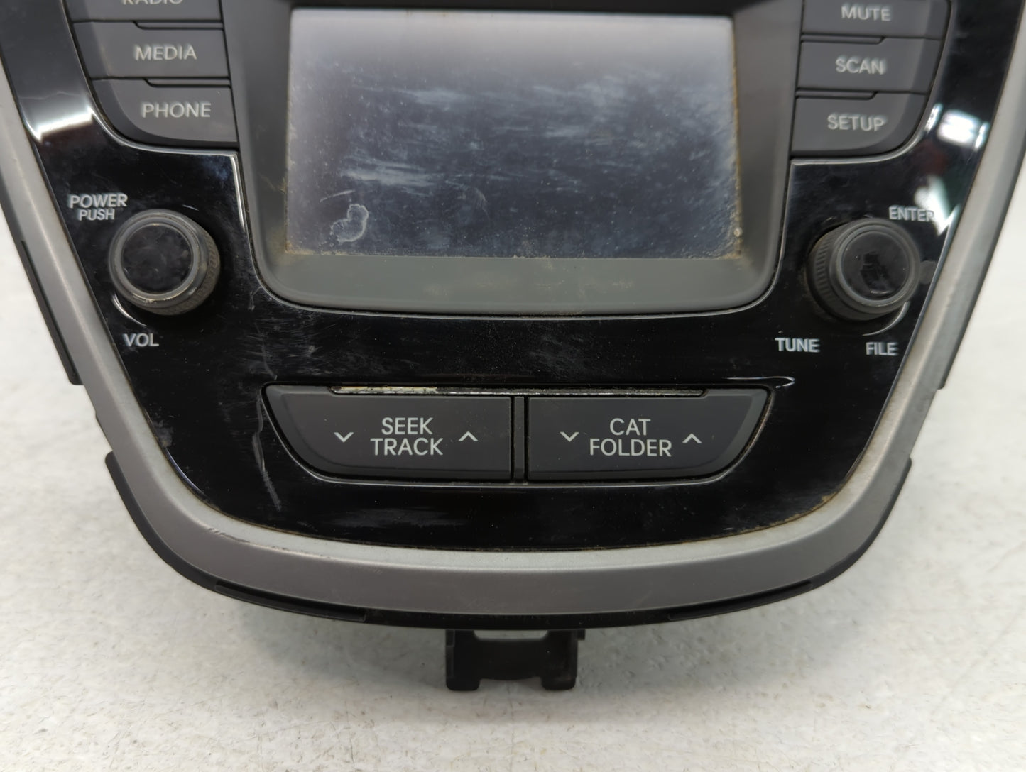 2014-2016 Hyundai Elantra Am Fm Cd Player Radio Receiver - Oemusedautoparts1.com