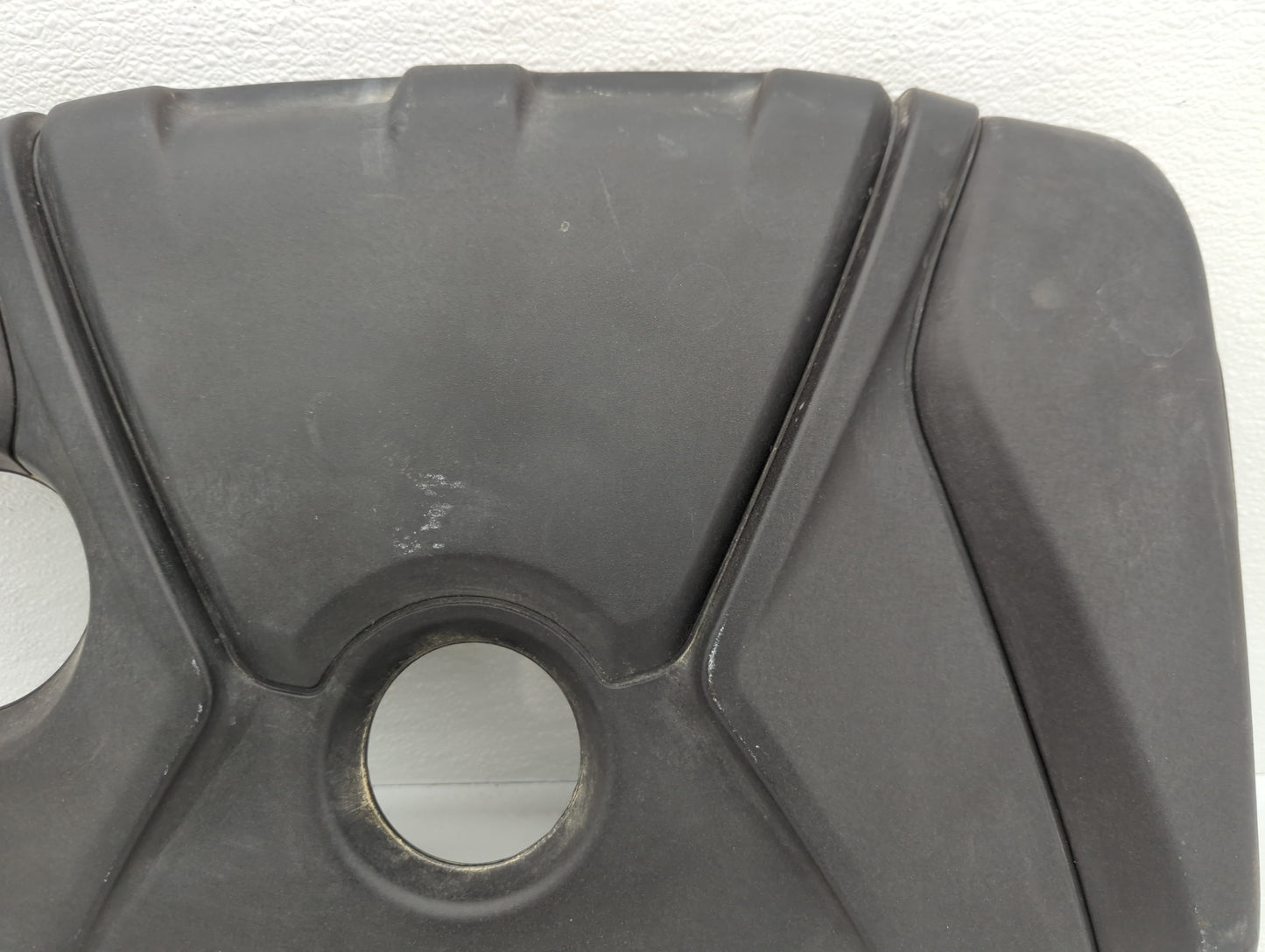 2015 Hyundai Elantra Engine Cover - Oemusedautoparts1.com