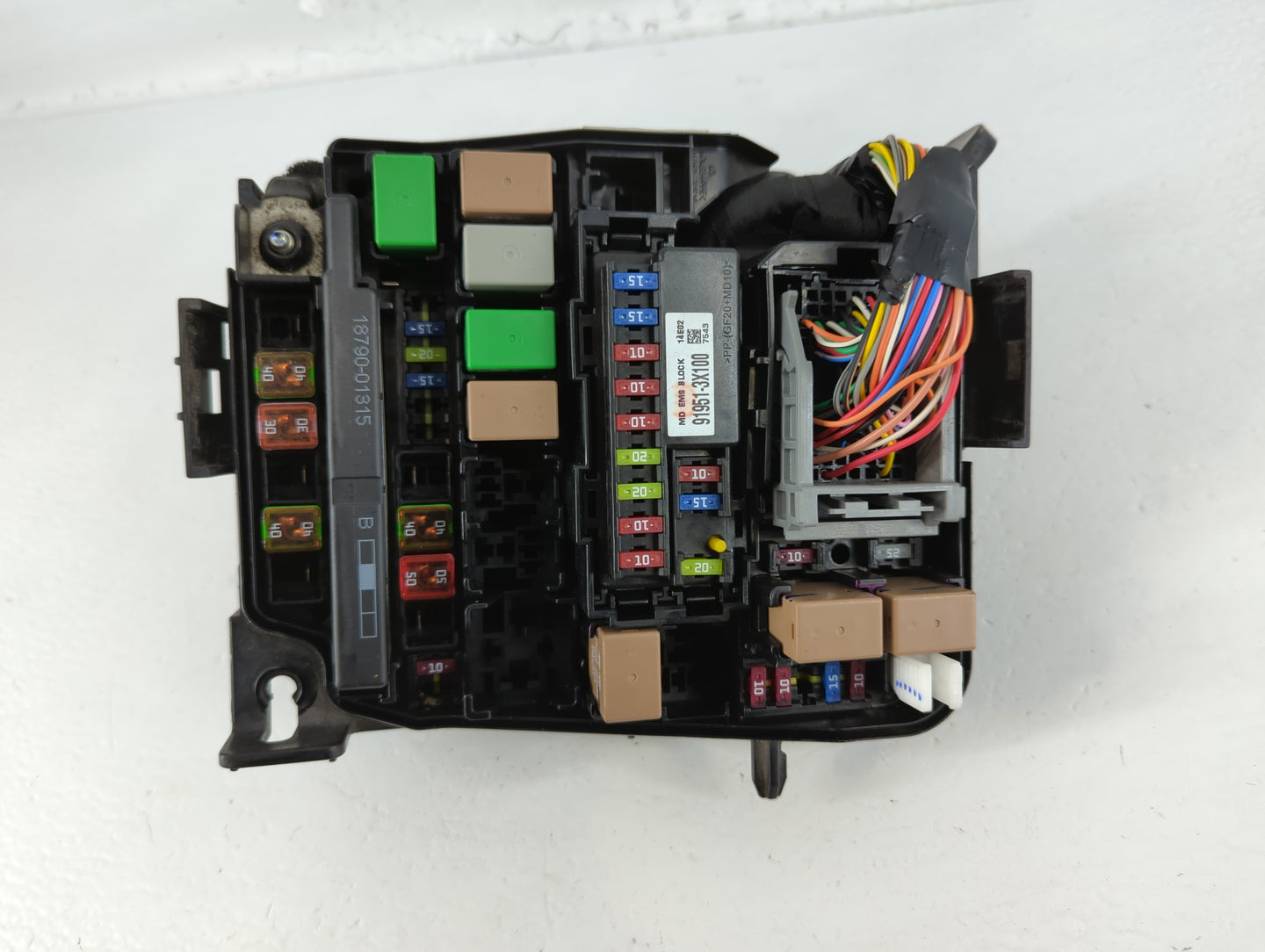 2014-2016 Hyundai Elantra Fusebox Fuse Box Panel Relay Module P/N:91951-3X710 Fits Fits 2014 2015 2016 OEM Used Auto Parts -