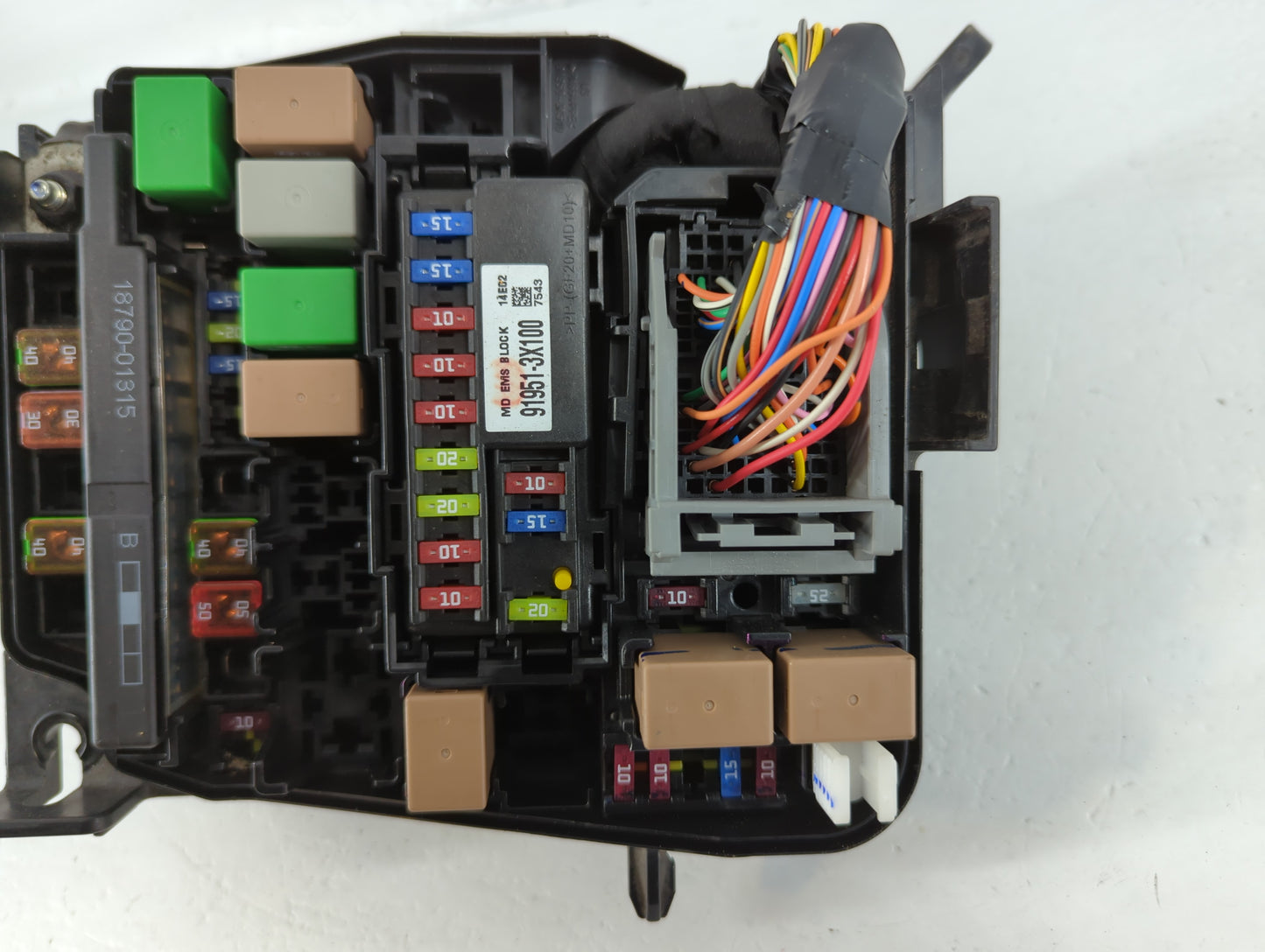 2014-2016 Hyundai Elantra Fusebox Fuse Box Panel Relay Module P/N:91951-3X710 Fits Fits 2014 2015 2016 OEM Used Auto Parts -