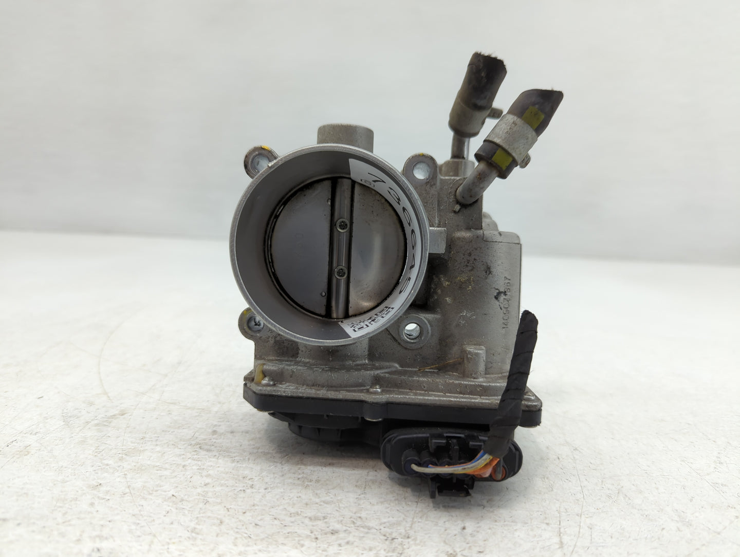 2011-2020 Hyundai Elantra Throttle Body P/N:35100-2E000 Fits Fits 2011 2012 2013 2014 2015 2016 2017 2018 2019 2020 2021 OEM